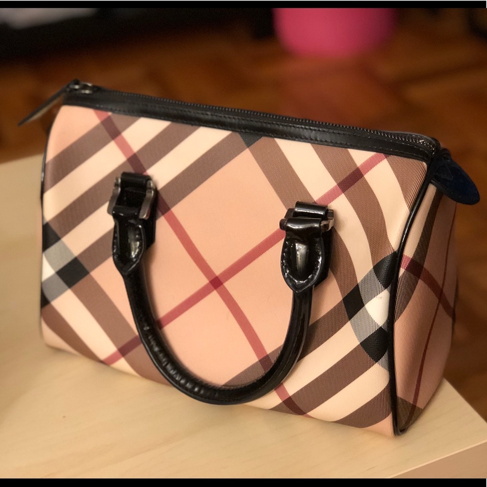 Burberry nova check handbag